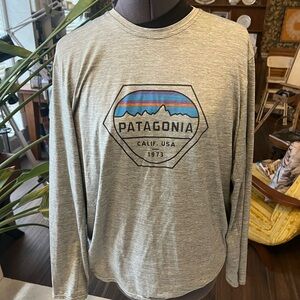 Patagonia Heather Gray Capilene Base Layer size L